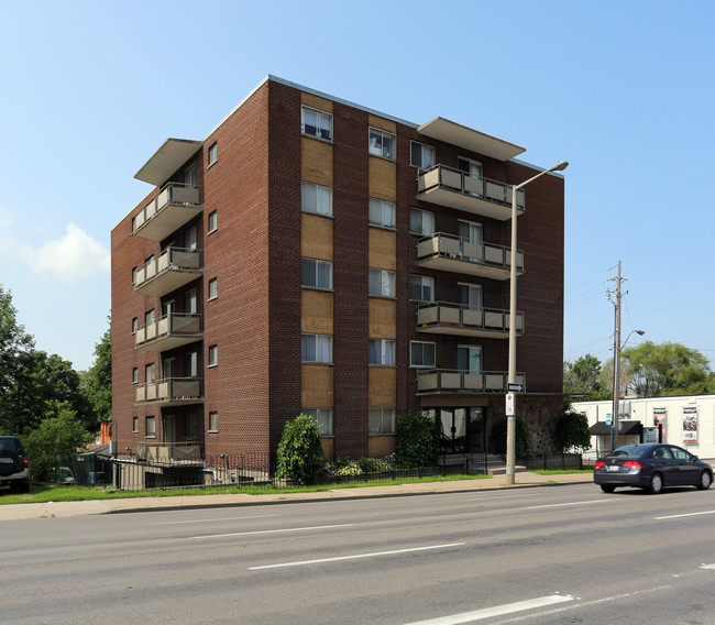 Cathedral Suites in Hamilton, ON - Building Photo - Building Photo