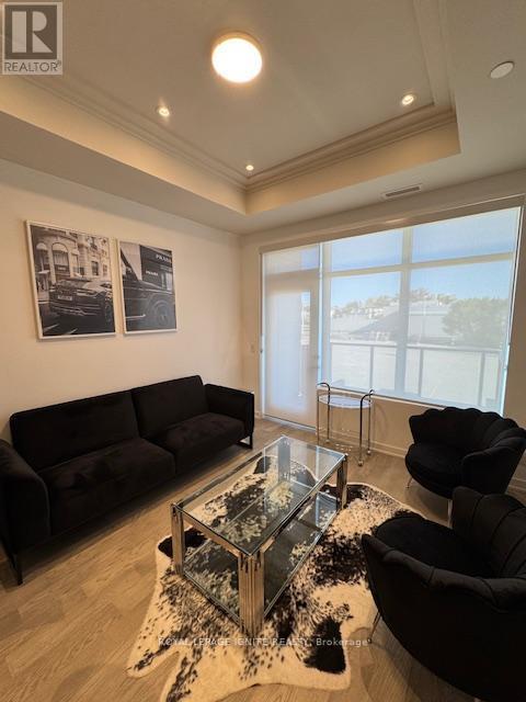 123 Maurice Dr in Oakville, ON - Building Photo - Building Photo