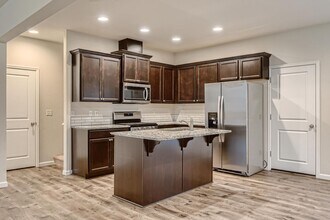 2266 SE 14th Alley in Gresham, OR - Building Photo - Building Photo