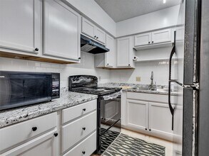 2601 Bellefontaine in Houston, TX - Foto de edificio - Building Photo