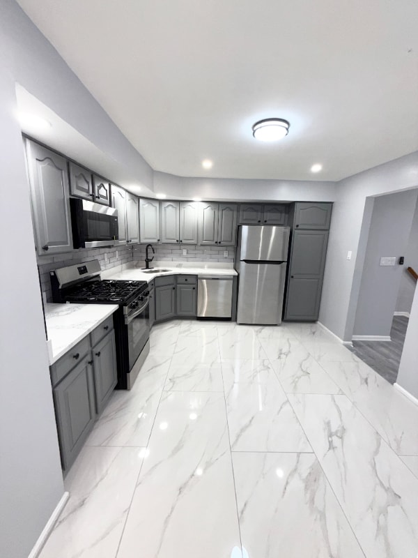 68 Marrow St in Newark, NJ - Foto de edificio - Building Photo