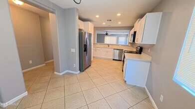 1744 Maddison Cir in San Tan Valley, AZ - Building Photo - Building Photo