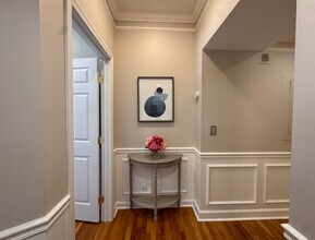 32 Clarendon St, Unit 1 in Boston, MA - Building Photo - Building Photo