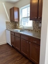 52 Clifford Rd in Menands, NY - Building Photo - Building Photo