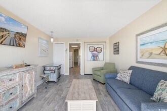 2300 N Ocean Blvd in Myrtle Beach, SC - Foto de edificio - Building Photo