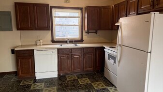 541 Revere St, Unit 3B in Revere, MA - Building Photo