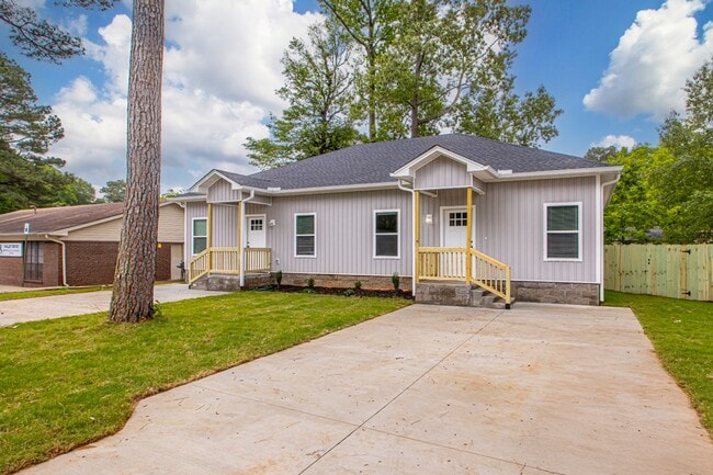 5703 Valley Dr in Little Rock, AR - Building Photo - Building Photo