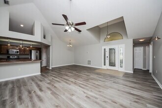 4480 Abaco Dr in Tavares, FL - Building Photo - Building Photo