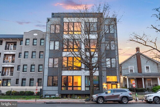 4804 Georgia Ave NW in Washington, DC - Building Photo - Building Photo