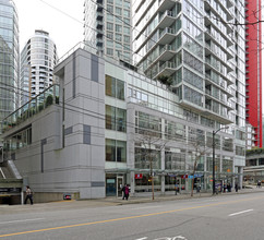 The Sapphire in Vancouver, BC - Building Photo - Building Photo