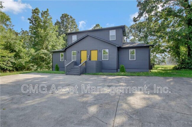 551 Valley Hill Rd SE in Riverdale, GA - Building Photo - Building Photo