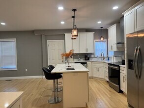 14 Reynolds Ave, Unit 14 in Chelsea, MA - Building Photo - Building Photo