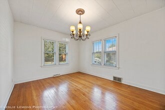 826 N Center St in Naperville, IL - Building Photo - Building Photo