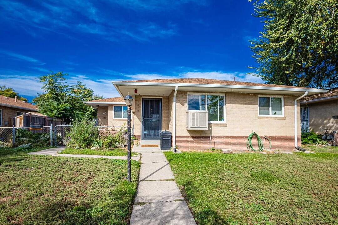 1381 S Grant St in Denver, CO - Building Photo