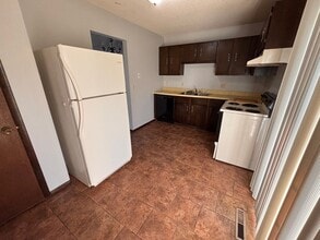 714 Allison Ave in Manhattan, KS - Building Photo - Building Photo