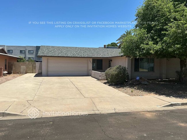 property at 2835 S Standage
