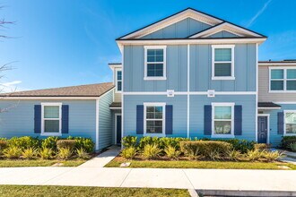 509 Big Tree Wy in Orange Park, FL - Building Photo - Building Photo
