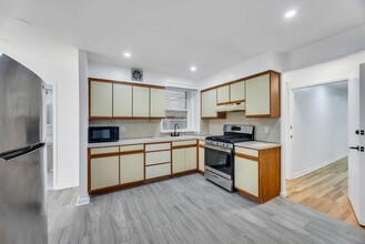 5614 U in Brooklyn, NY - Building Photo - Building Photo