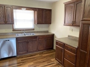 1707 University Dr in Kearney, NE - Building Photo - Building Photo