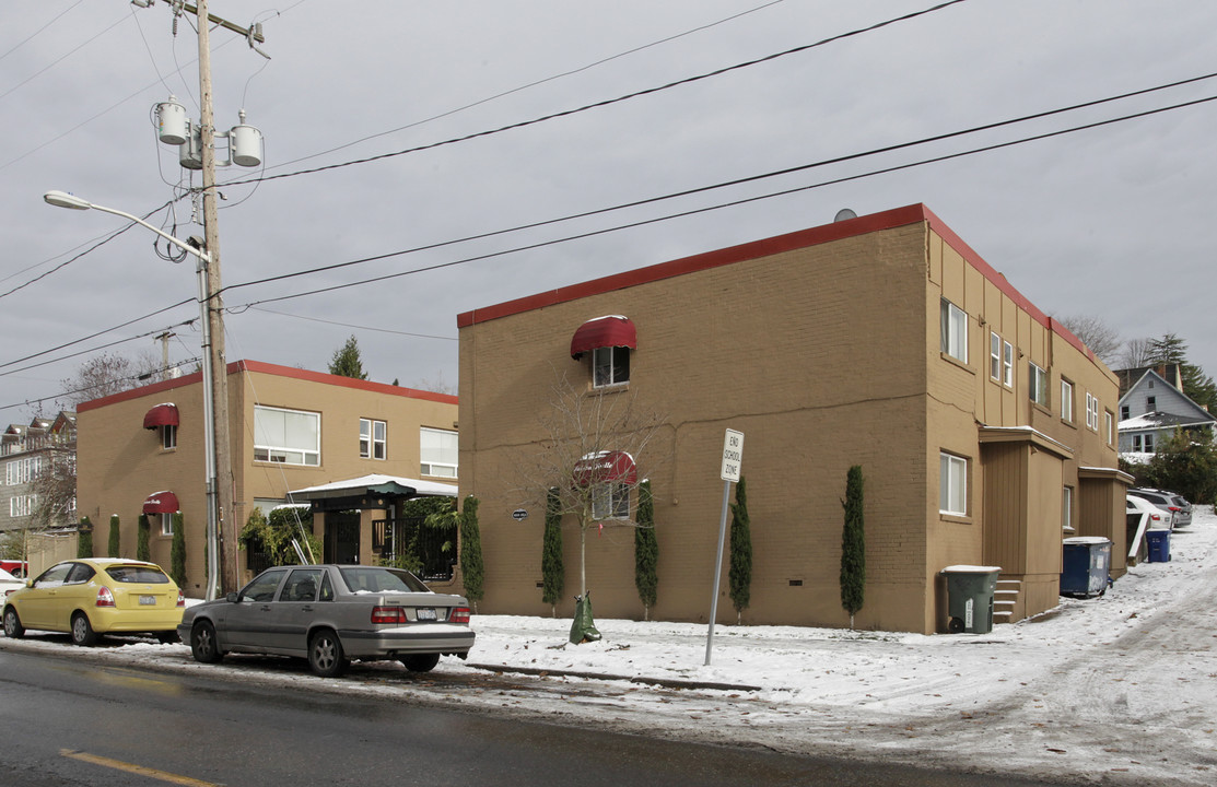 Maison Jiselle in Seattle, WA - Foto de edificio