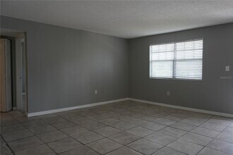 12401 Oak Cedar Pl in Tampa, FL - Building Photo - Building Photo