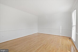 836 Utterback Store Rd in Great Falls, VA - Building Photo - Building Photo