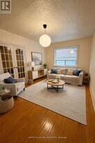 105 Kenwood Ave in Toronto, ON - Building Photo