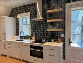 2260 Stephen Long Dr NE in Atlanta, GA - Building Photo - Building Photo