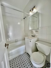 East 38th Street, Unit 5B in New York, NY - Building Photo - Building Photo