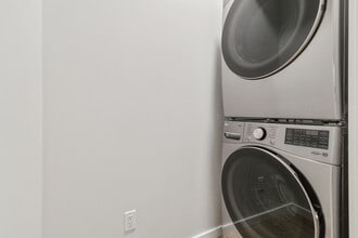 20752-20724 24 Ave NW in Edmonton, AB - Building Photo - Building Photo