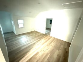 5247 Landis Ave in Vineland, NJ - Building Photo