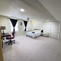 3210 Jordan Dr, Unit Blue Room in Southlake, TX - Building Photo