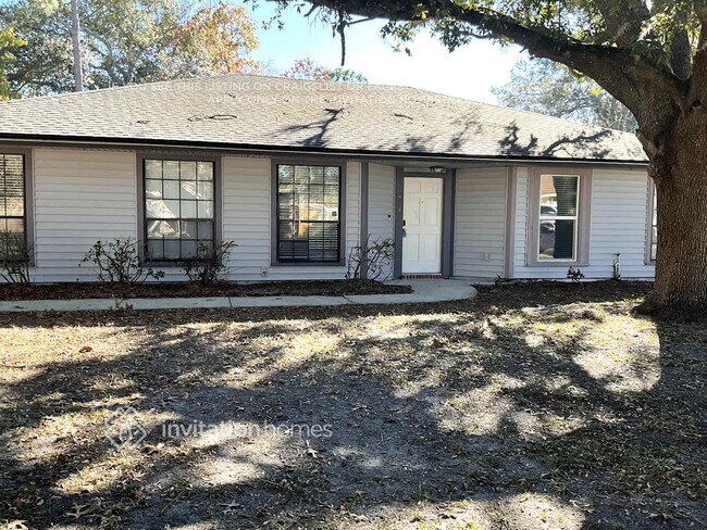 property at 12454 Rochford Ln