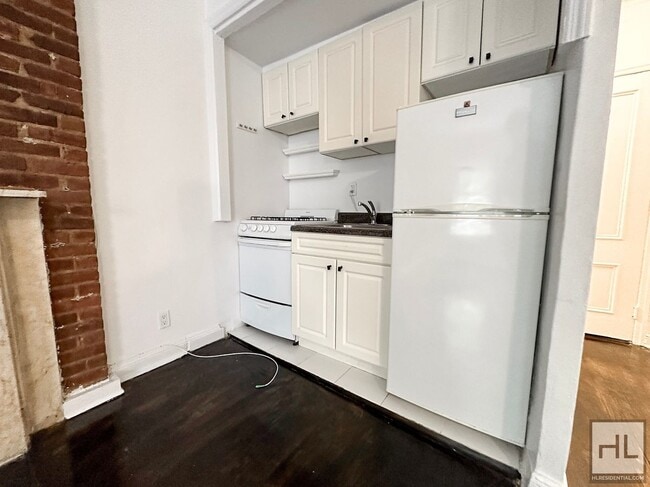 property at 145 E 72nd St