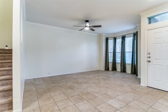 309 Legends Dr, Unit 14602-G in Lewisville, TX - Building Photo - Building Photo