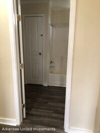 161 Roosevelt Rd photo'