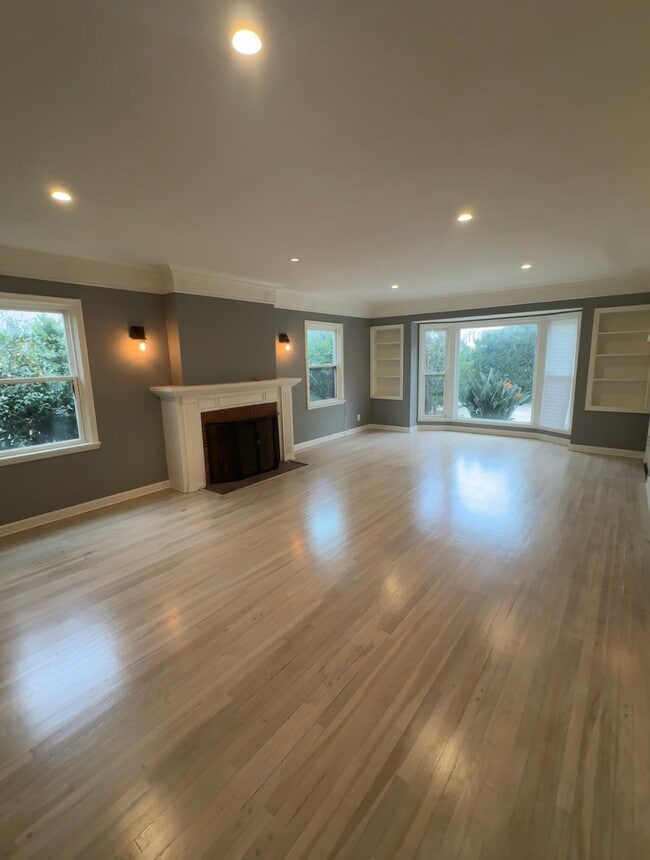 1426 Hauser Blvd, Unit 1426