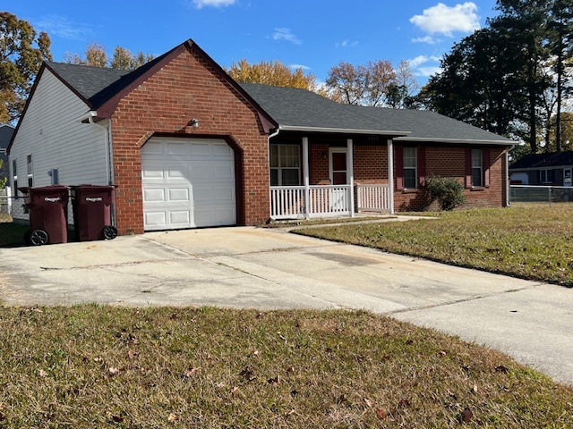 1013 Oak Bark Ln in Chesapeake, VA - Building Photo - Building Photo