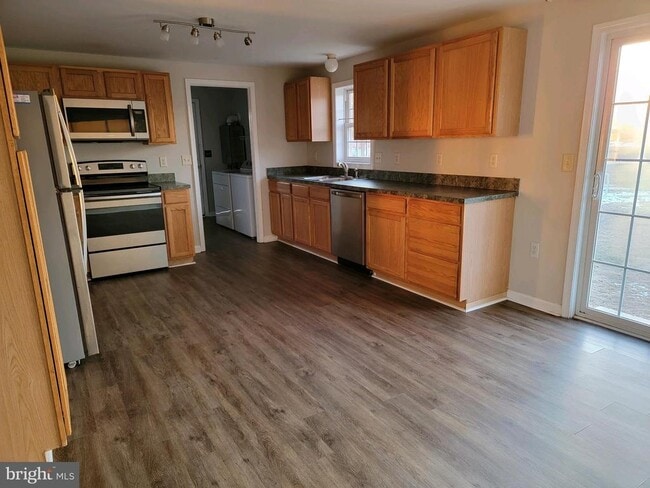 property at 19688 Mulberry Knoll Rd