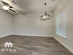 4826 Paula St in Houston, TX - Foto de edificio - Building Photo