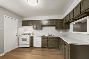 7306 Parker Rd in Houston, TX - Building Photo