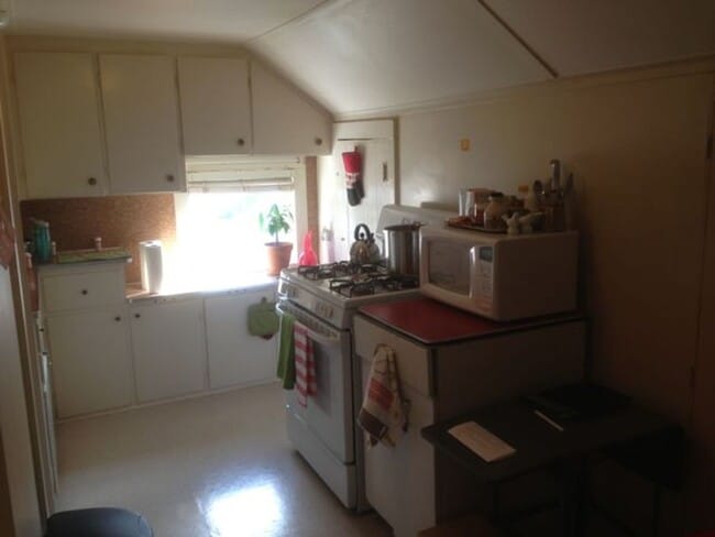 2500 Fuller Ave NE in Grand Rapids, MI - Building Photo - Building Photo