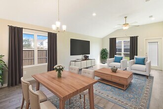 3912 N Rye Cir in Edinburg, TX - Building Photo - Building Photo