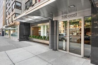 320 E 23rd St in New York, NY - Building Photo - Building Photo