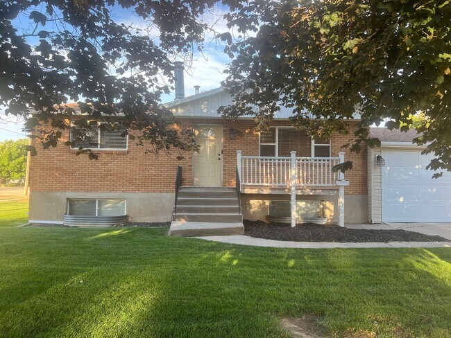 property at 313 S 200 W