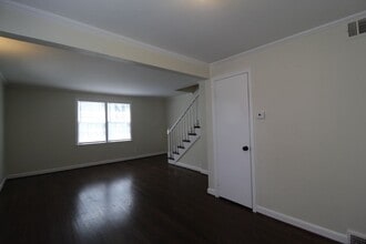 314 E 26th Ave in North Kansas City, MO - Building Photo - Building Photo