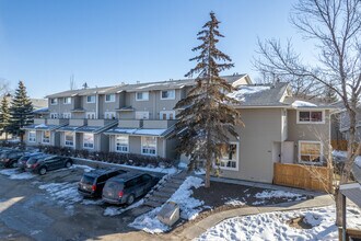 1150 Mckinnon Dr NE in Calgary, AB - Building Photo - Building Photo