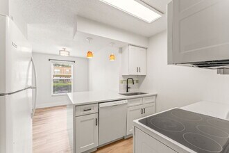 200 St Andrews Blvd in Winter Park, FL - Foto de edificio - Building Photo