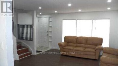 513-513 Parkview Crescent in Cambridge, ON - Building Photo - Building Photo