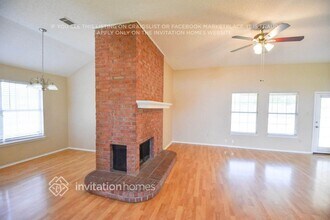 924 Teakwood Ln in Desoto, TX - Building Photo - Building Photo